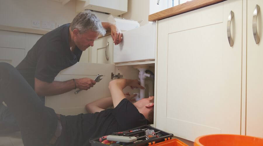 Professional burst pipe repair services in Laredo, TX